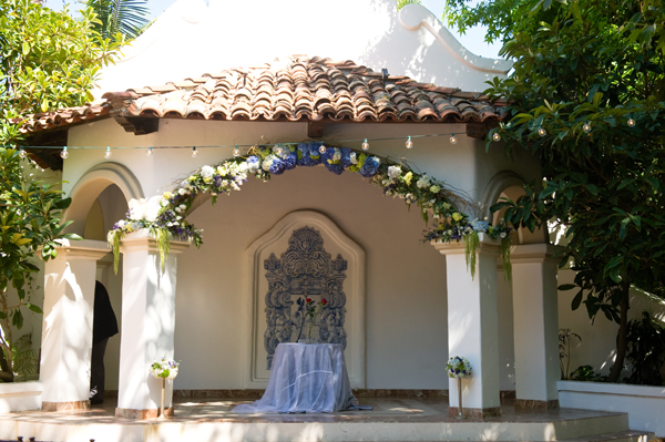 The venue's famous blue tiled wall The wedding arch consisted of curly
